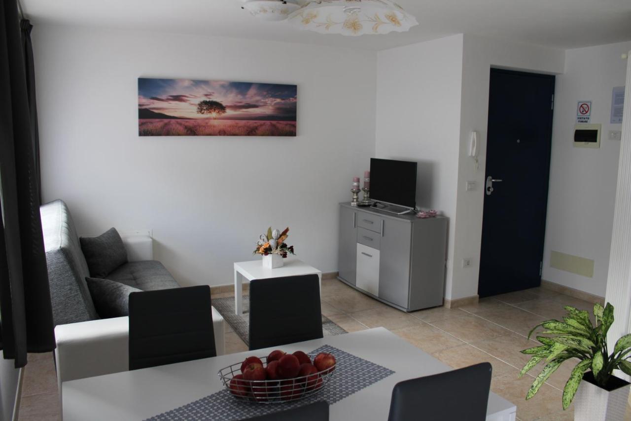 Night And Day Apartment Predazzo Luaran gambar
