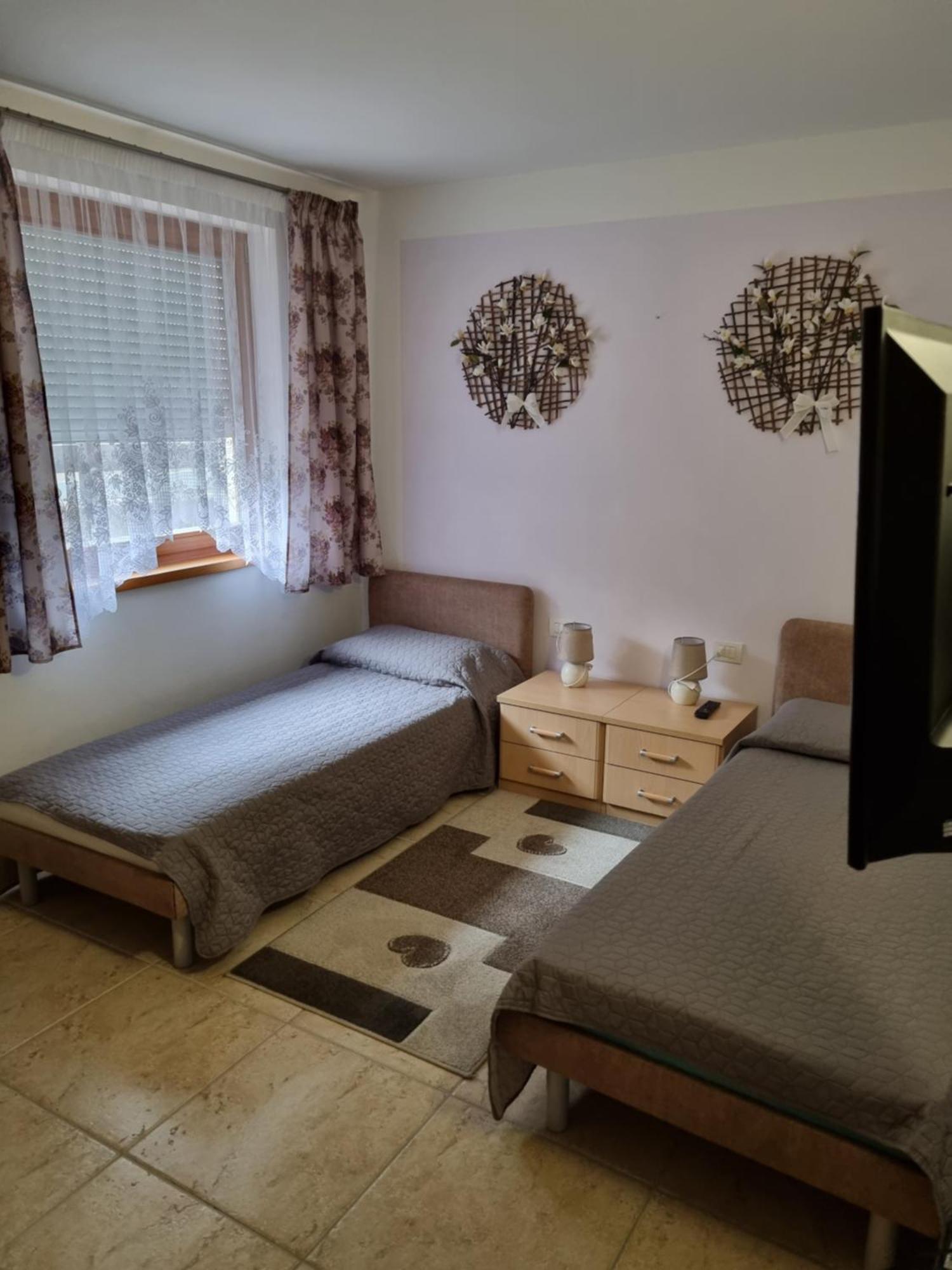Night And Day Apartment Predazzo Luaran gambar